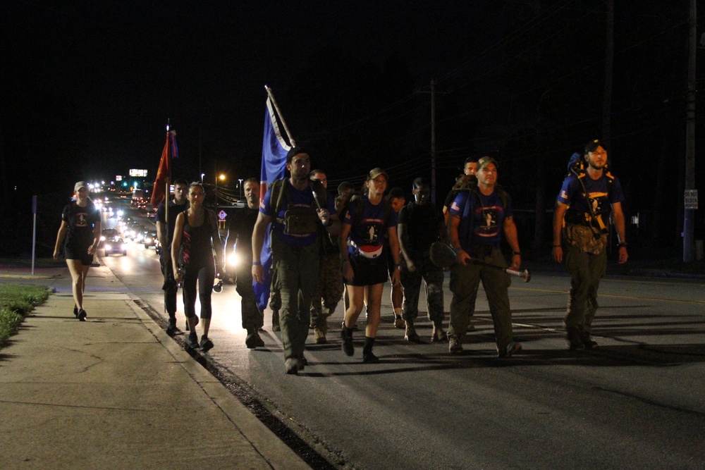 Marines, poolees join Marine Raider Memorial March
