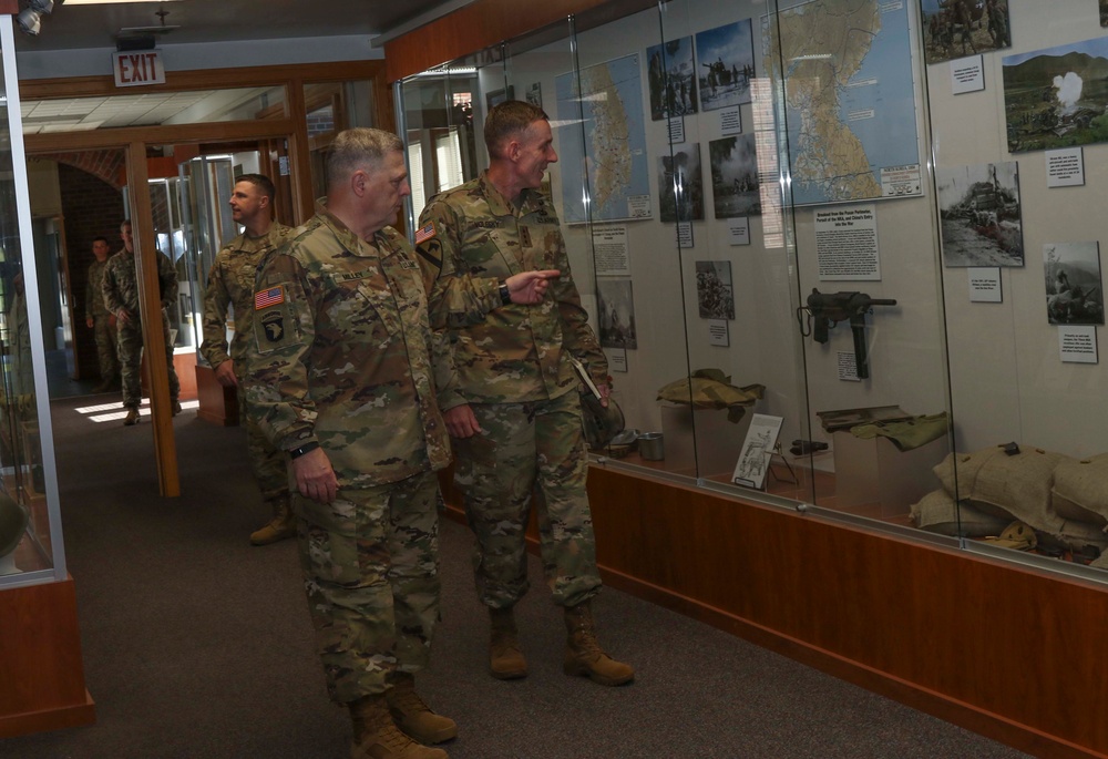 Chief of Staff of the Army Visits JBLM