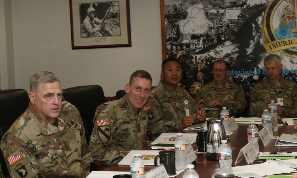 Chief of Staff of the Army Visits JBLM