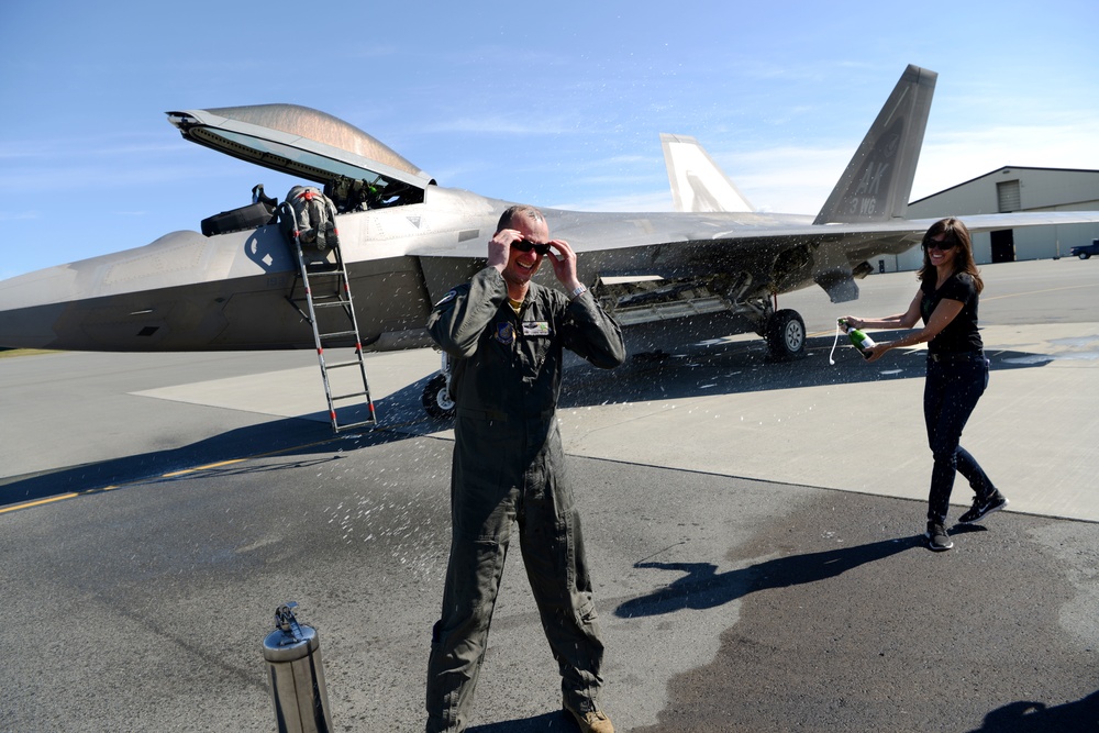 Col. Niemi F-22 Fini Flight
