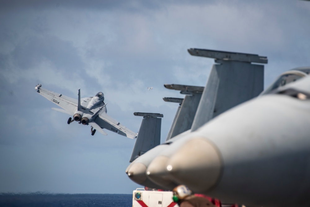 USS CARL VINSON FLIGHT OPS