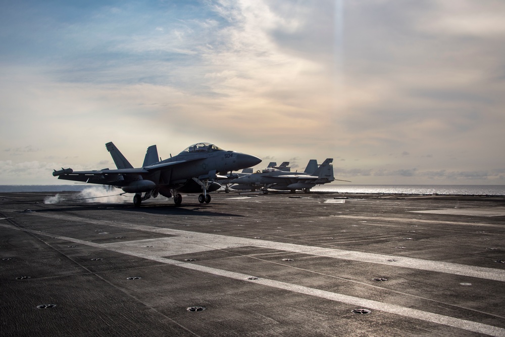 USS CARL VINSON FLIGHT OPS