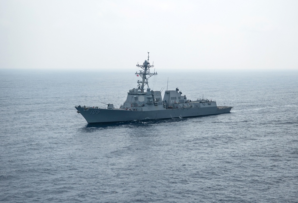 USS Dewey Underway During RIMPAC 2018