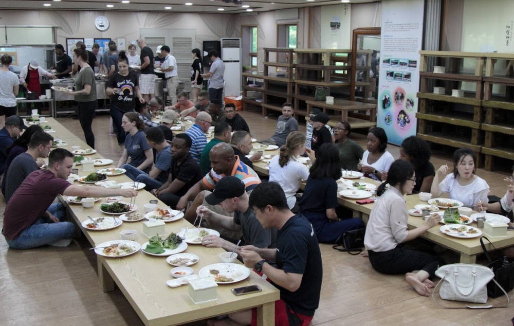 MND hosts Korean cultural tour