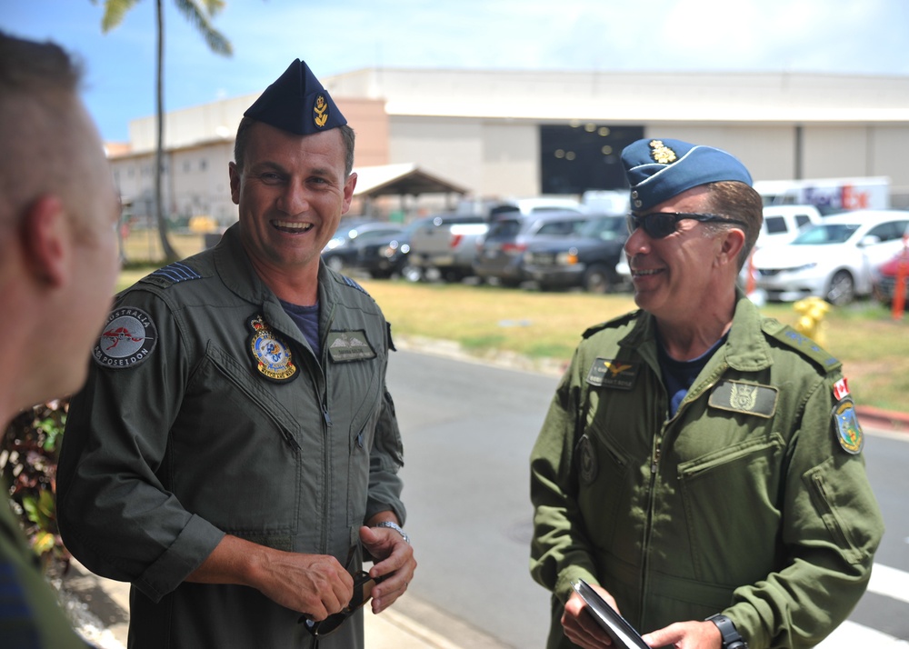 Deputy Commander 1st Canadian Air Division Tours TOC Kaneohe Bay