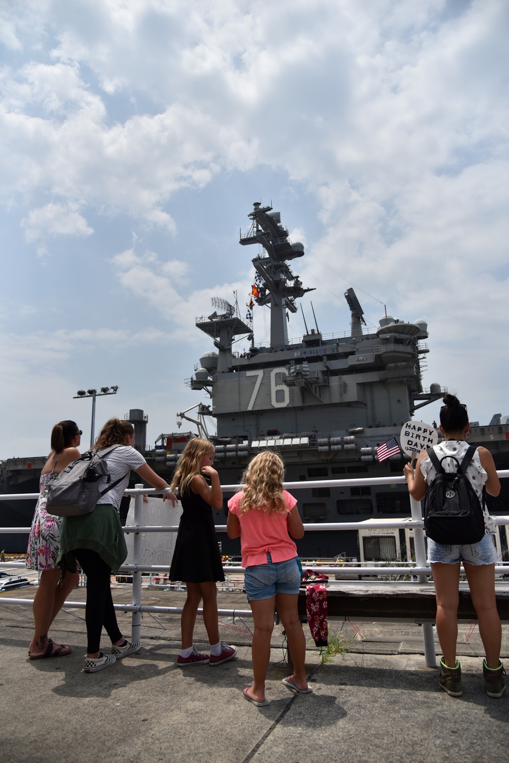 Ronald Reagan returns to Yokosuka