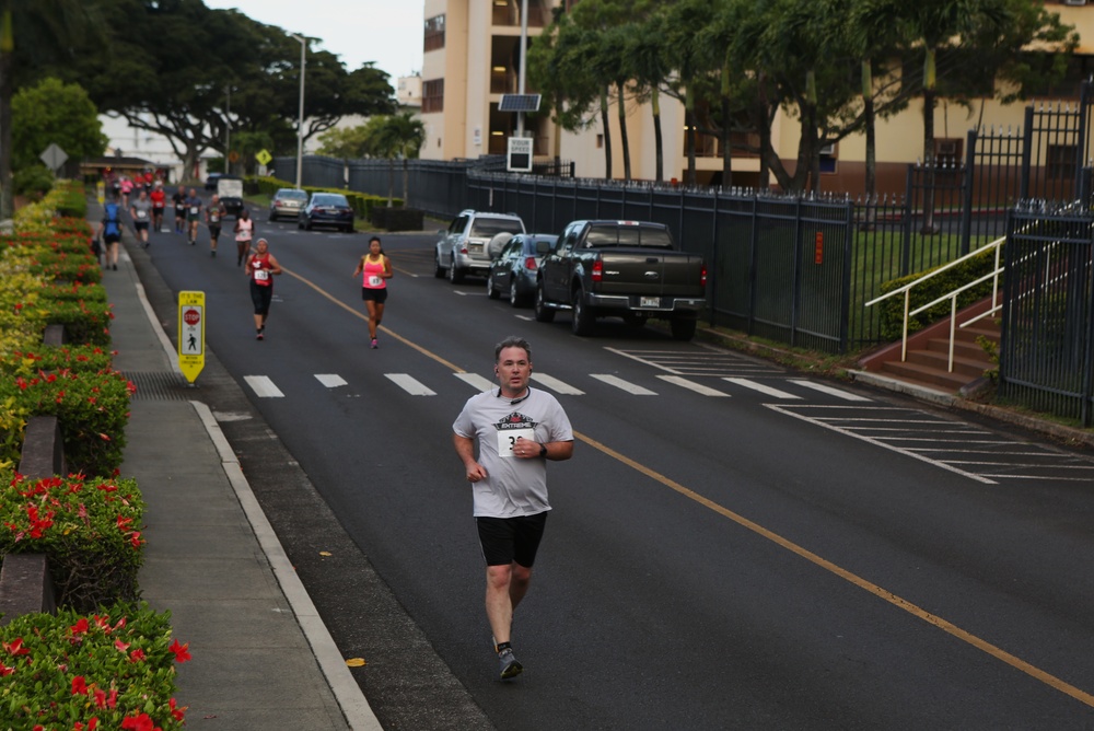 Marines and locals take on the annual Camp Smith Grueler 5k
