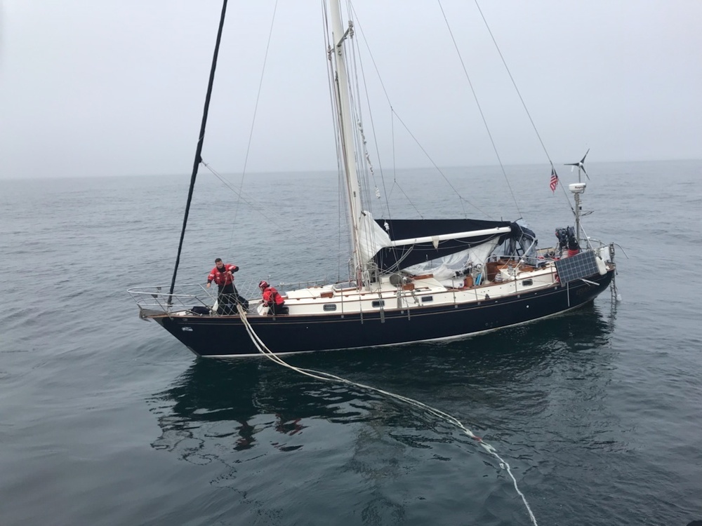 Coast Guard finds adrift sailboat 1 month after rescuing owners