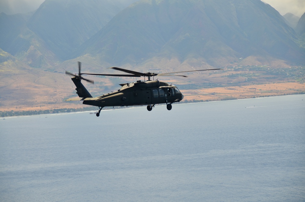 2-25 Aviation Regiment flies simulated MEDEVAC flight to Maui during RIMPAC 2018
