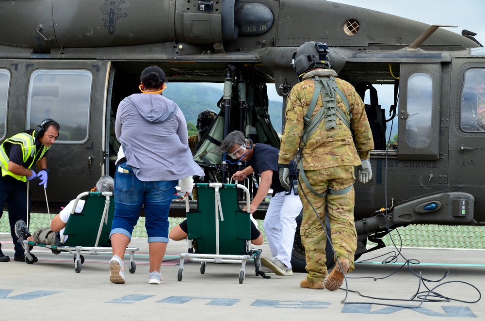 2-25 Aviation Regiment flies simulated MEDEVAC flight to Maui during RIMPAC 2018