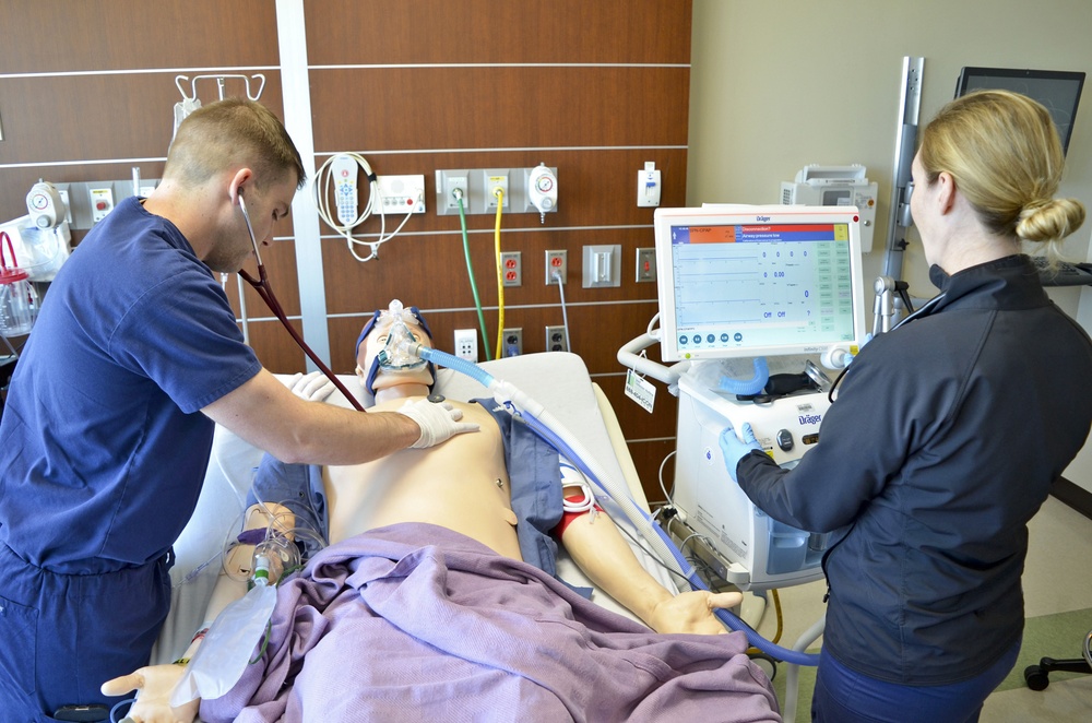 Healthcare professionals perfect their skills at CRDAMC Simulation Lab