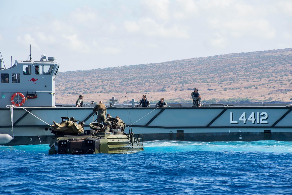 Royal Australian Navy HMAS Adelaide (L01) and U.S. Combat Assault Company, 3rd Marine Regiment Conduct Amphibious Training During RIMPAC 2018