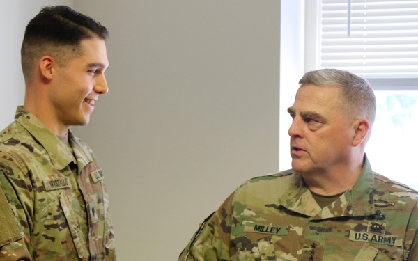 Milley Recognizes Bayonet Soldiers