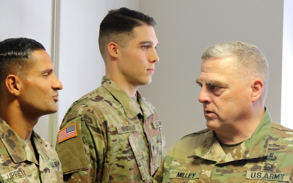 Milley Recognizes Bayonet Soldiers
