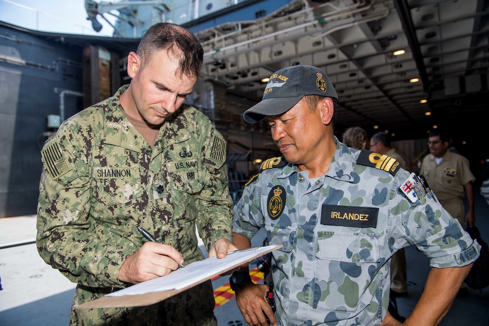 HMAS Adelaide (L01) Hosts Media Day During RIMPAC