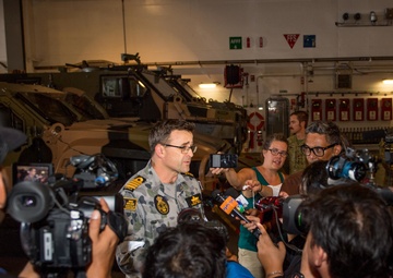 HMAS Adelaide (L01) Hosts Media Day During RIMPAC