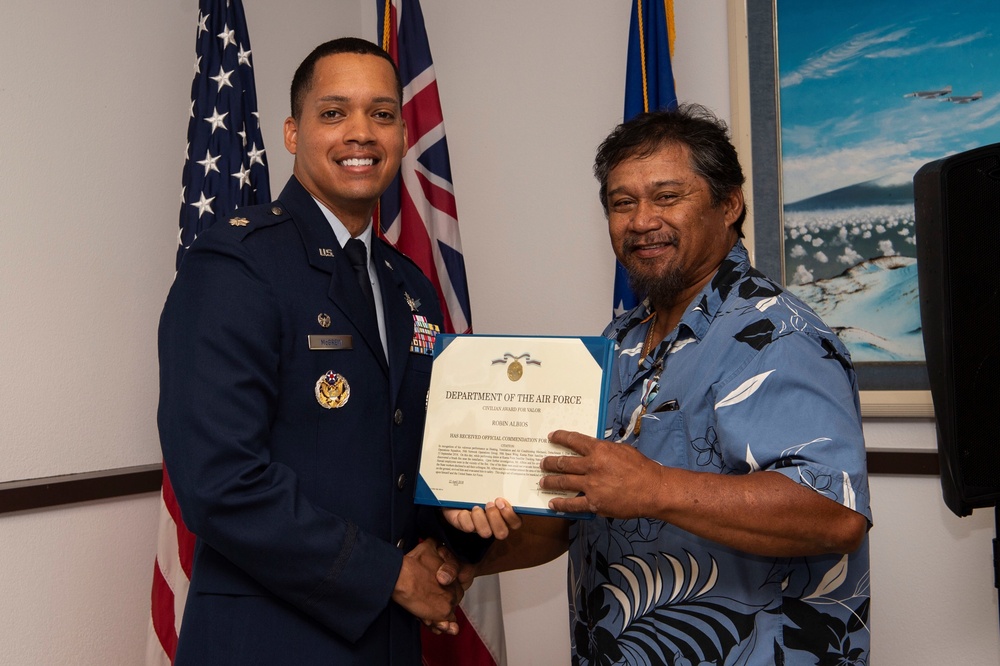 Satellite Tracking Station recognizes hero Airmen