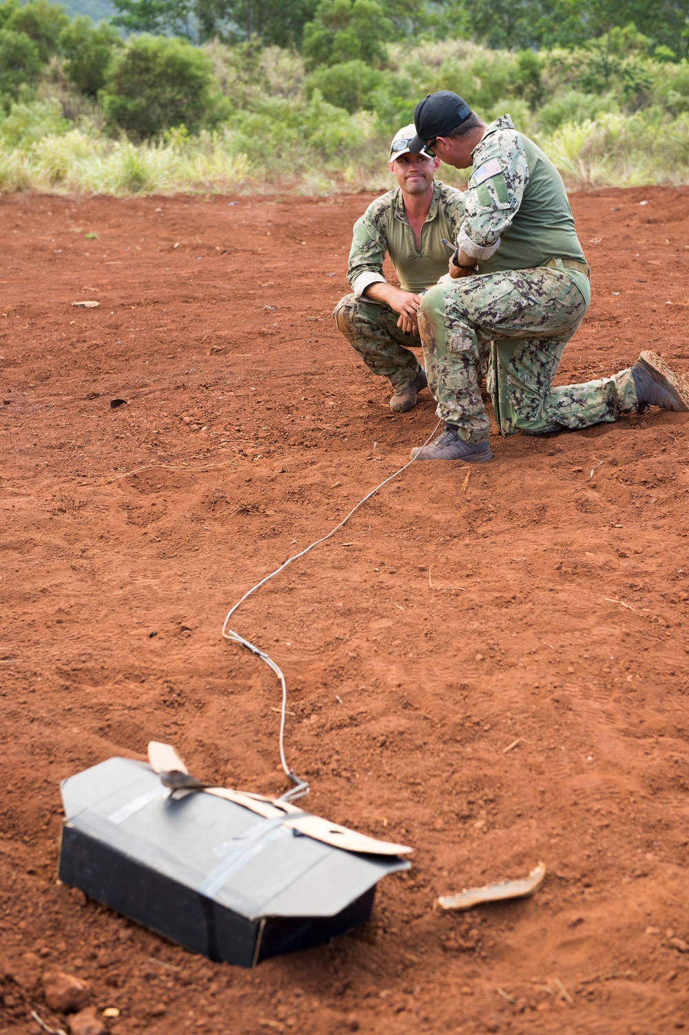 EODMU 3 conducts demolition exercise during RIMPAC 2018