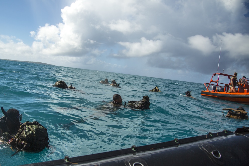 Marines participate in scout swimmers course