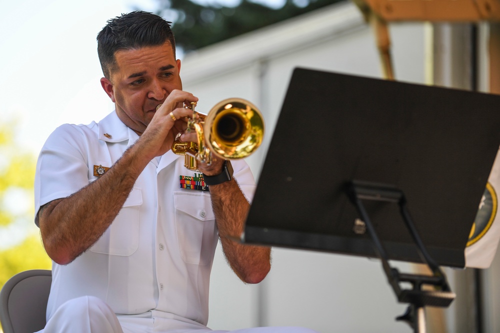 Navy Band Great Lakes Performs During Fargo-Moorhead Metro Navy Week