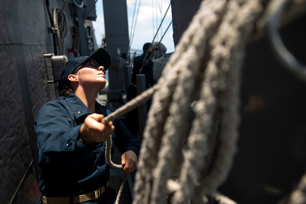 USS Preble (DDG 88) conducts replenishment-at-sea Canadian MV Asterix during RIMPAC 2018