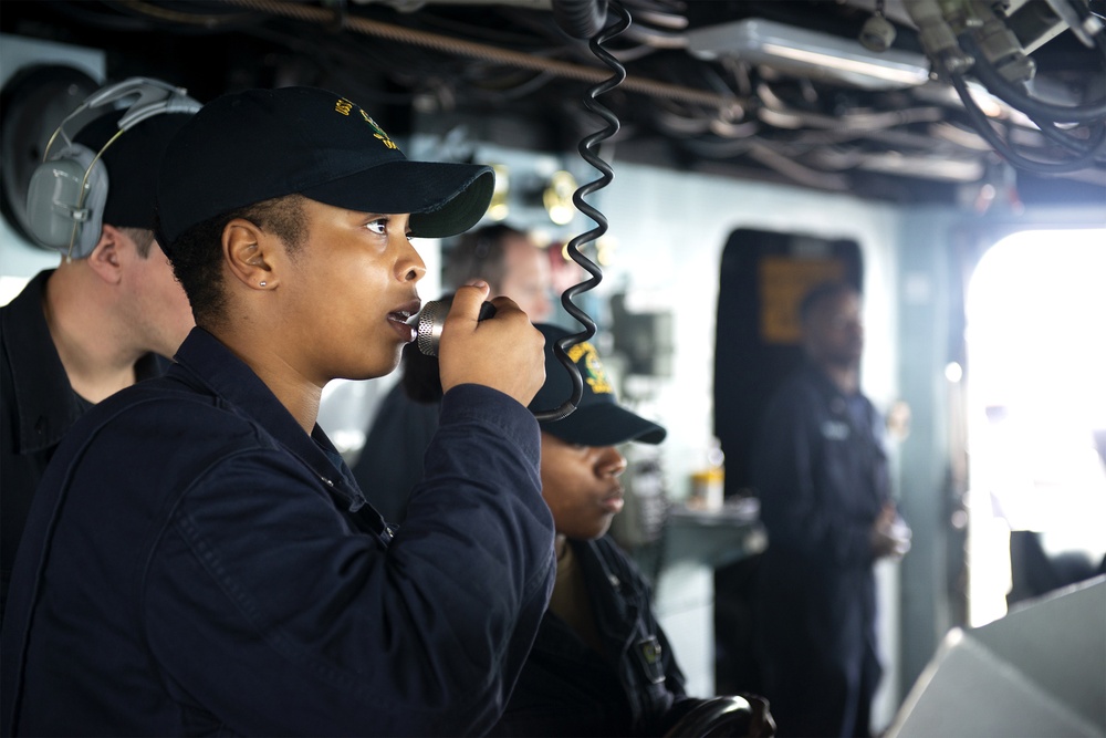 USS Preble (DDG 88) conducts replenishment-at-sea during RIMPAC 2018