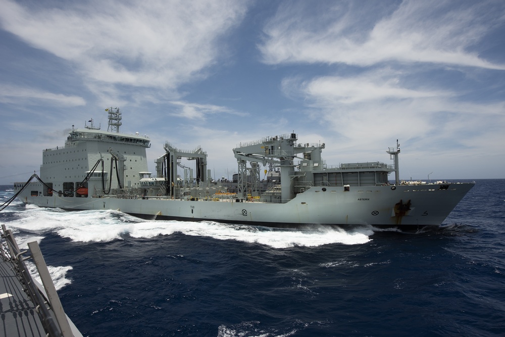 USS Preble conducts replenishment-at-sea with Canadian MV Asterix during RIMPAC 2018