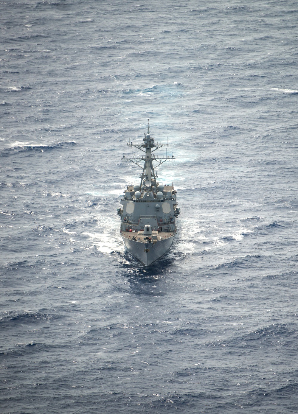 USS Dewey Underway During RIMPAC 2018