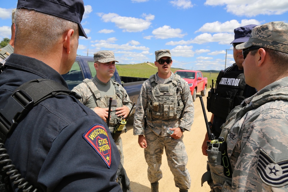 Air Force security forces, Wisconsin State Patrol trooper team up during Patriot North 2018