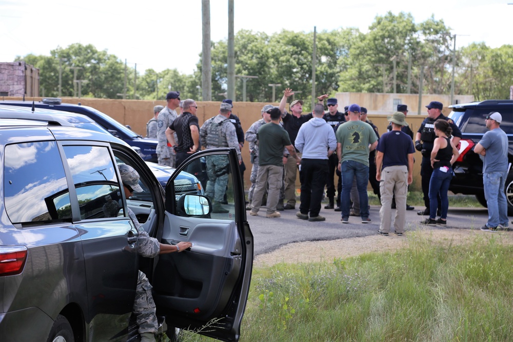 Air Force security forces, Wisconsin State Patrol trooper team up during Patriot North 2018