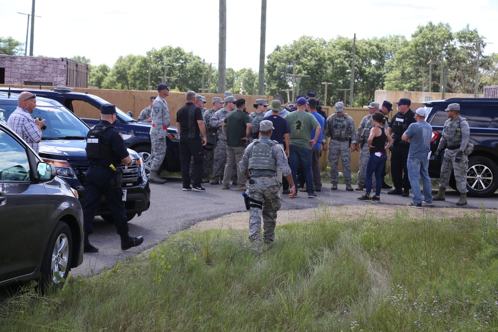 Air Force security forces, Wisconsin State Patrol trooper team up during Patriot North 2018