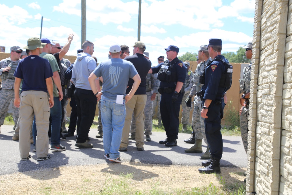 Air Force security forces, Wisconsin State Patrol trooper team up during Patriot North 2018