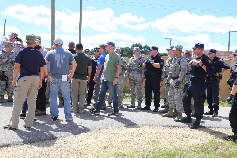 Air Force security forces, Wisconsin State Patrol trooper team up during Patriot North 2018