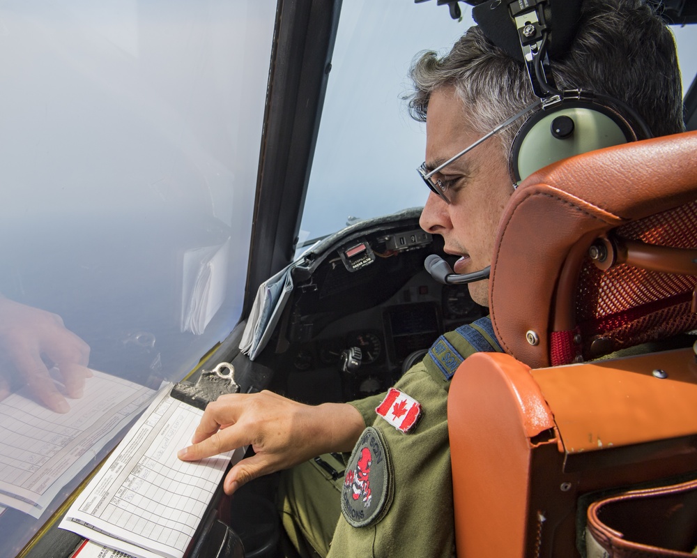 Canadian CP-140 Aurora Participates in Submarine Hunting Scenario During RIMPAC 2018