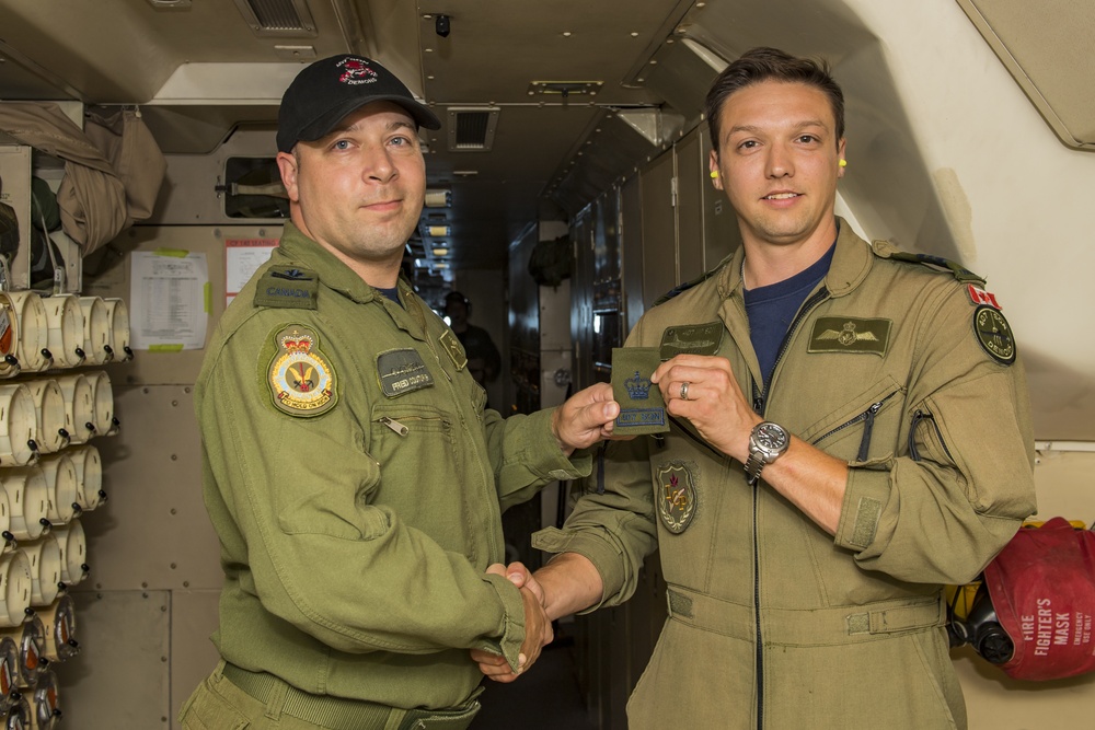 Canadian CP-140 Aurora Participates in Submarine Hunting Scenario During RIMPAC 2018