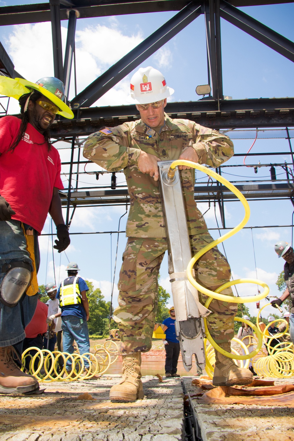 Sergeant Major of the U.S. Army Visits Mat Sinking Unit