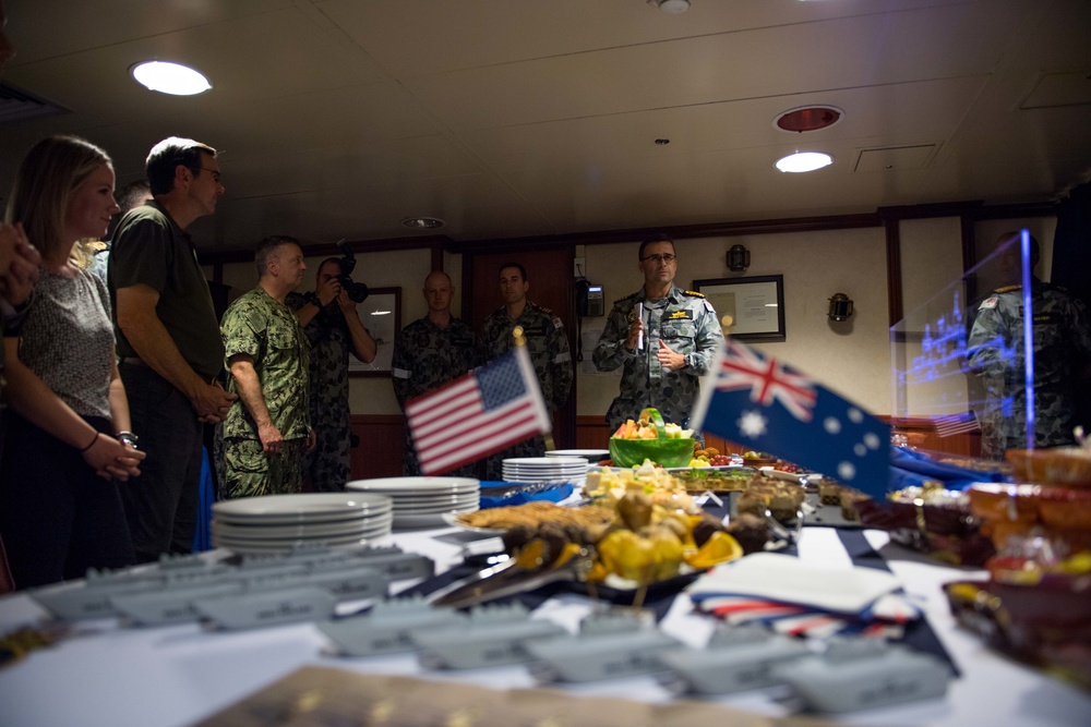 HMAS Adelaide (L01) hosts U.S. Representatives during RIMPAC