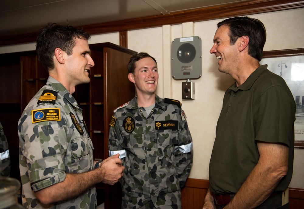 HMAS Adelaide (L01) hosts U.S. Representatives during RIMPAC