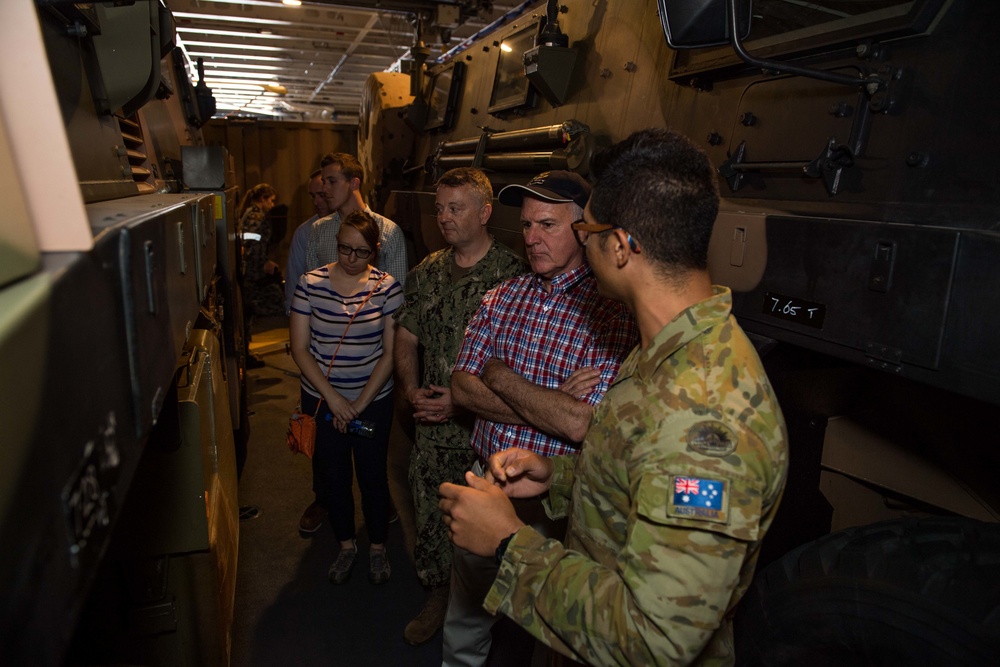 HMAS Adelaide (L01) hosts U.S. Representatives during RIMPAC