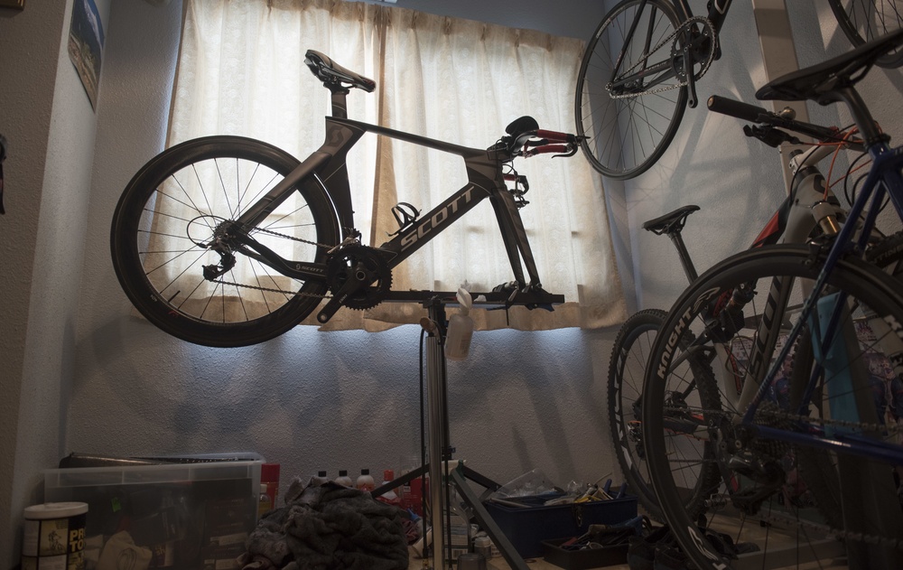 Flying on two wheels