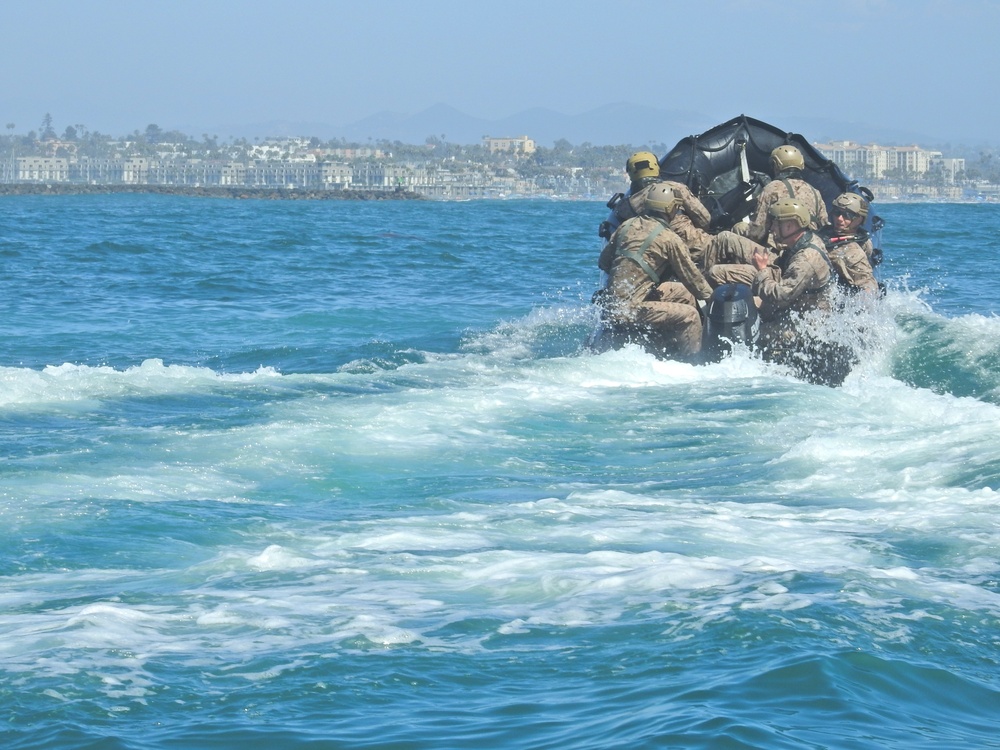 Australian soldiers, U.S. Marines train together in SoCal during RIMPAC