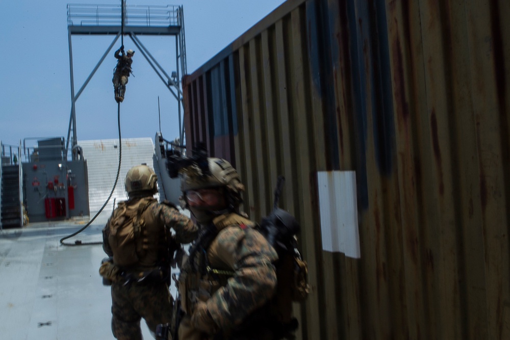 31st MEU MRF raids from the sea, air