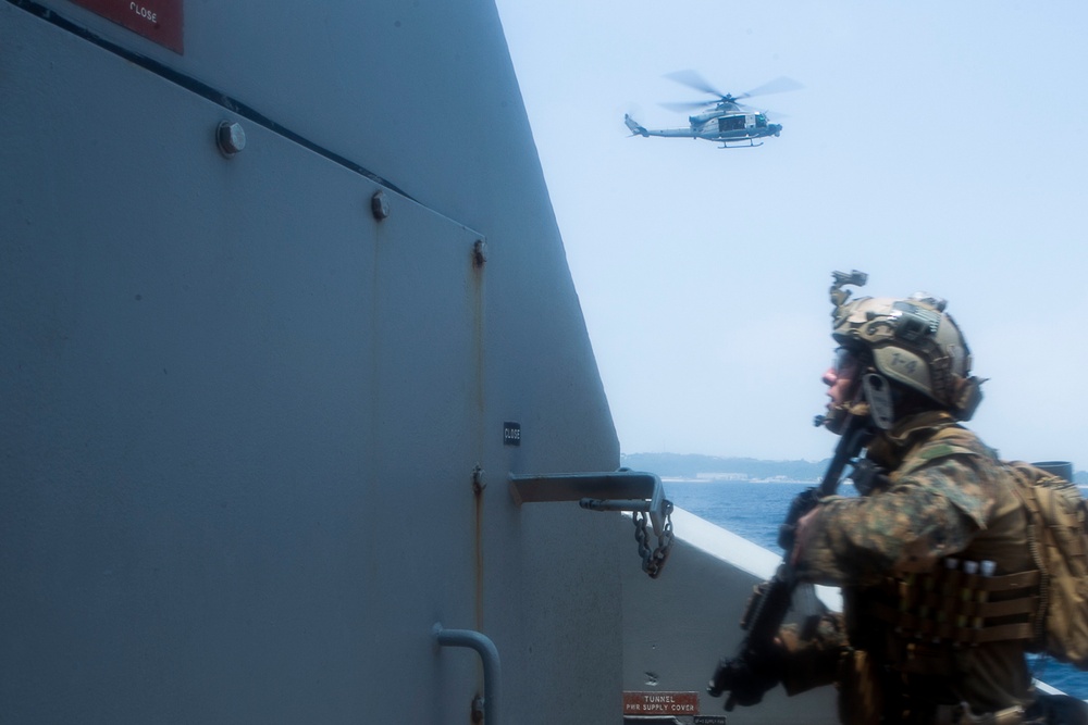 31st MEU MRF raids from the sea, air