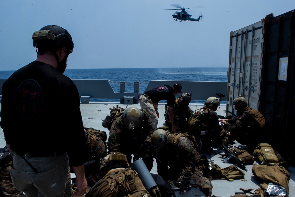 31st MEU MRF raids from the sea, air