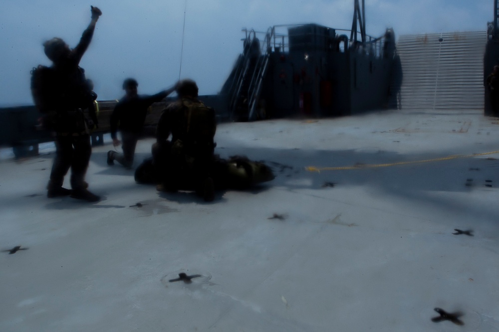 31st MEU MRF raids from the sea, air