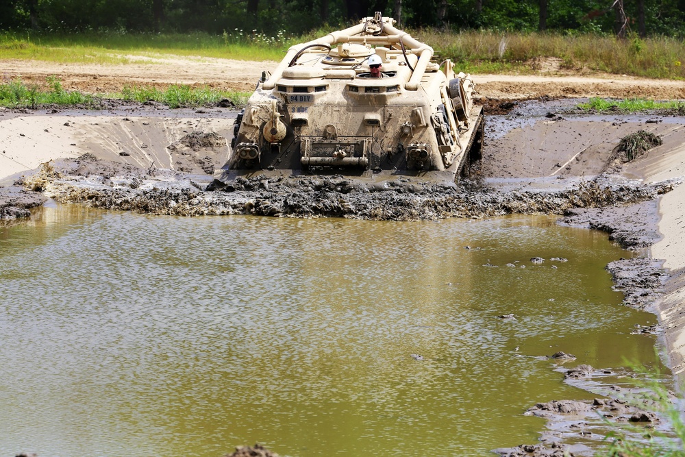 RTS-Maintenance students train in Tracked Vehicle Recovery Course at Fort McCoy