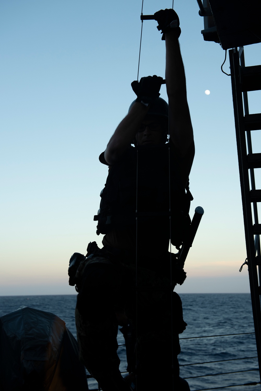 USS Preble conducts VBSS training