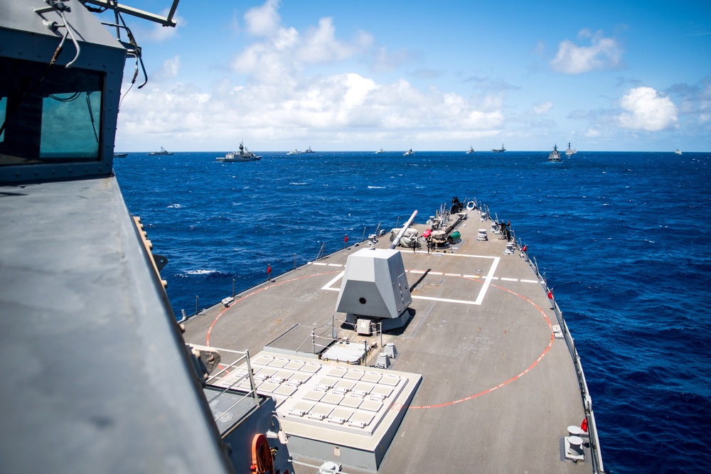 USS Dewey Underway During RIMPAC 2018