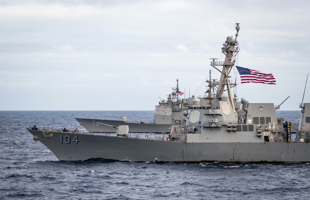 USS Sterett and USS Lake Erie Underway During RIMPAC 2018