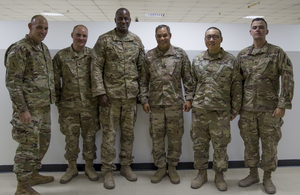 U.S. Army Lt. Gen. Michael X. Garrett, U.S. Army Central commanding general visits Soldiers in Qatar